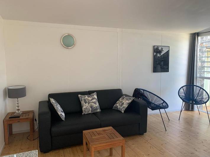Gîte pour 4 personnes, avec jardin et vue à La Saline les Bains - 2