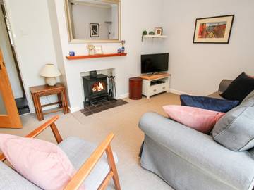 Log Cabin for 5 People in Ludlow (Shropshire), Shropshire, Photo 2