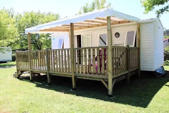 Camping pour 4 personnes, avec jardin dans Haute-Garonne