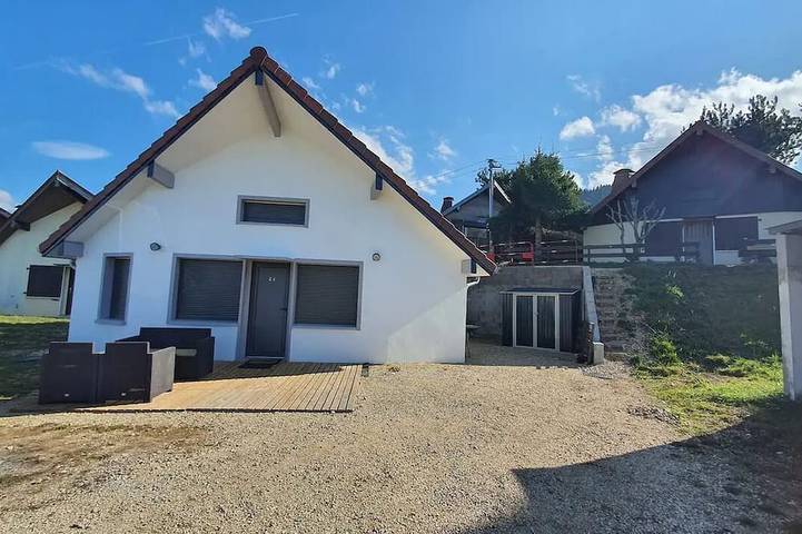 Chalet pour 8 personnes, avec jardin ainsi que terrasse et sauna - 1