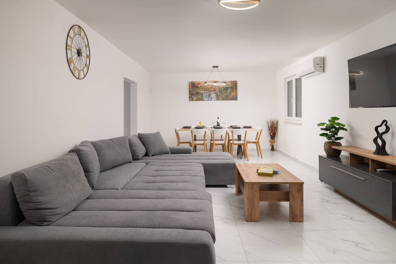Luxury Villa Jakov, pool 36m2, bbg, family in Okrug Gornji, Čiovo