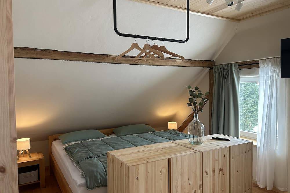 Ganze Wohnung, Ferienwohnung mit Sauna, Garten & Zirbenholz in Bärnau, Naturpark Nördlicher Oberpfälzer Wald