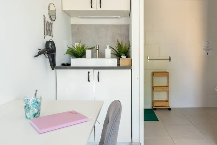 “Nature Room” Guesthouse with Shared Terrace, Wi-Fi, and Air Conditioning in Saint-Savin (Gironde), Blaye region