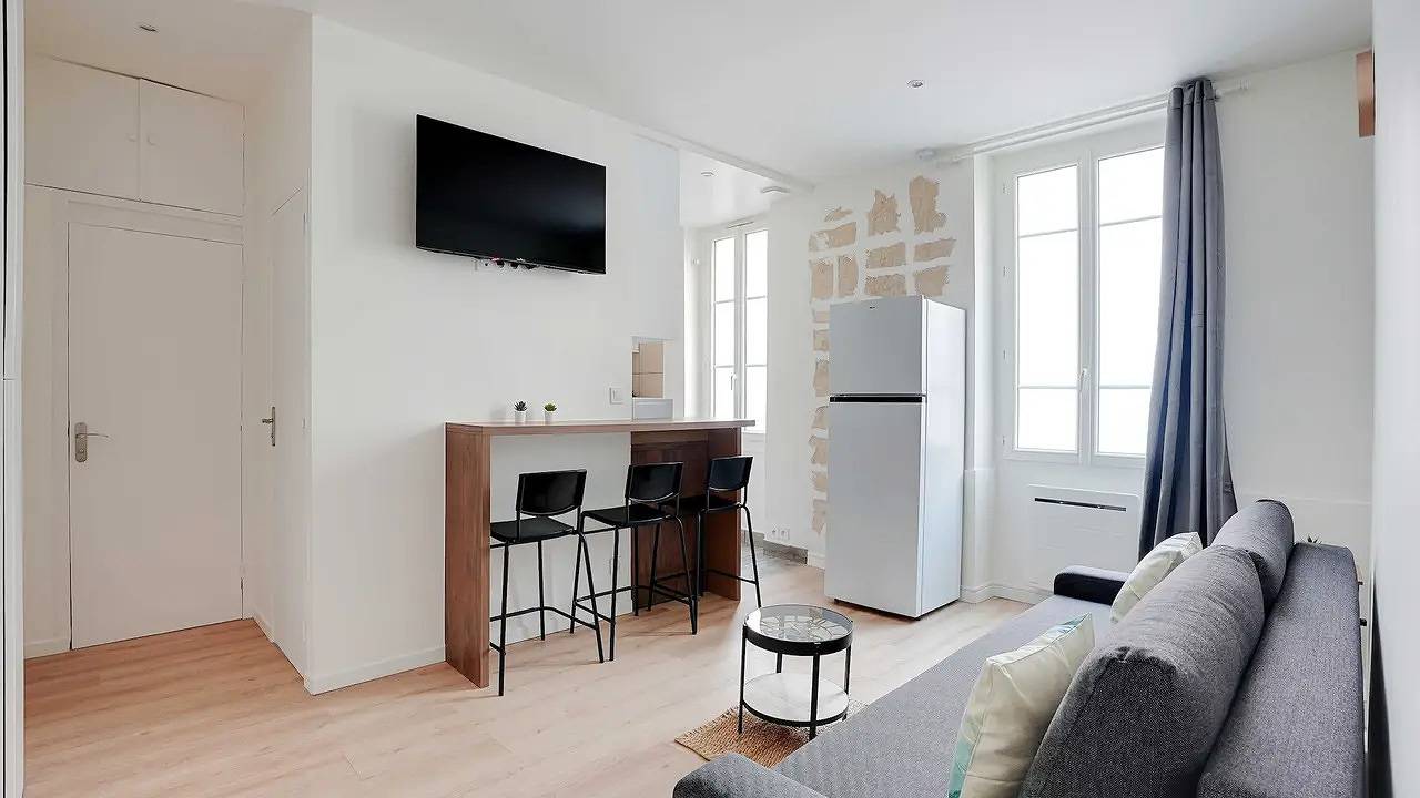 Entire holiday apartment, Holiday apartment for 5 people in Levallois-Perret, Hauts-de-Seine