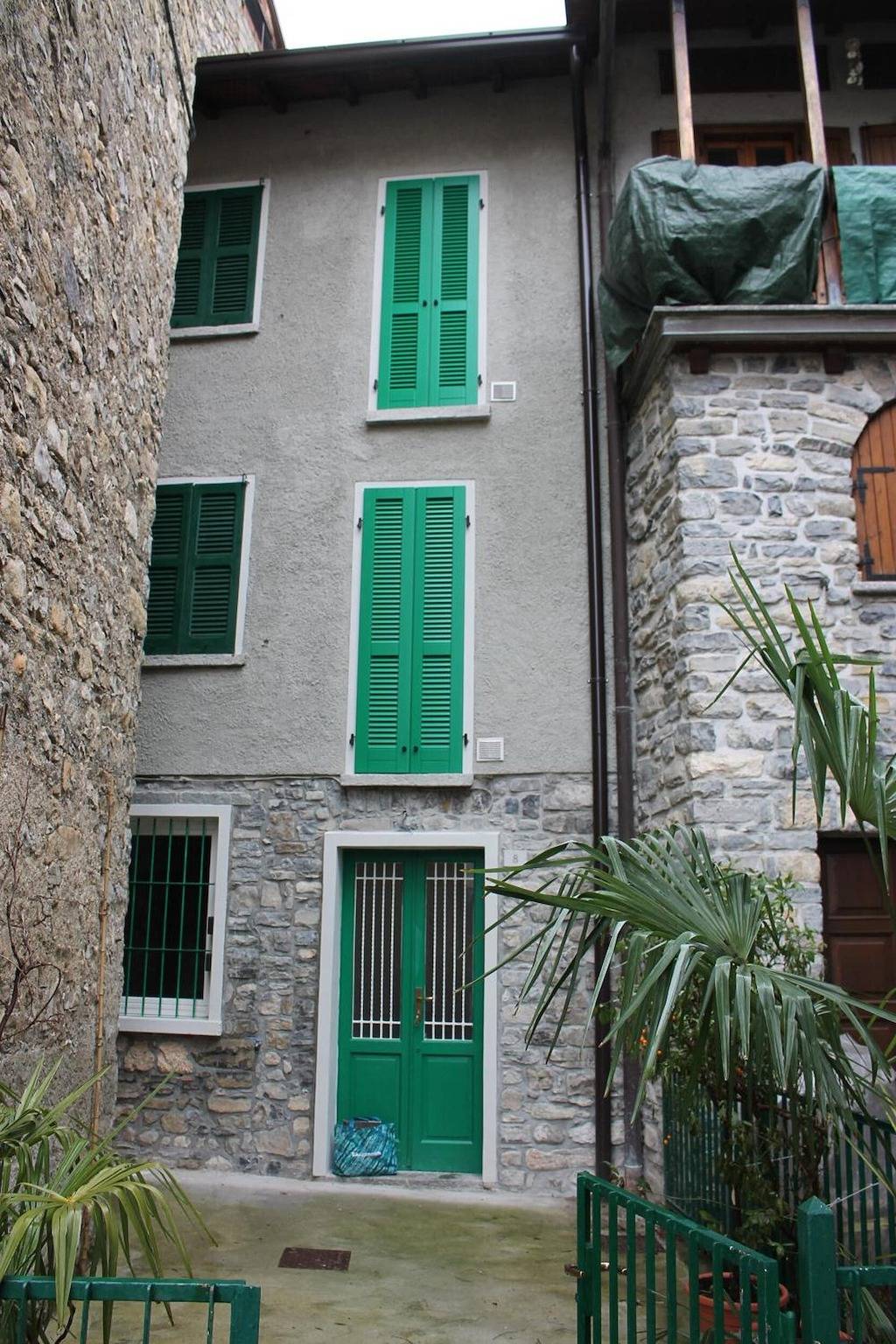 Apartamento entero, Prima del cielo - apartamento junto al lago in Esino Lario, Municipio de Esino Lario