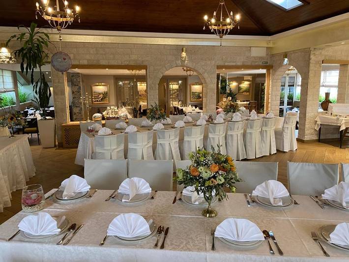 Alojamiento y desayuno para 2 personas, con vistas además de terraza y jardín - 1