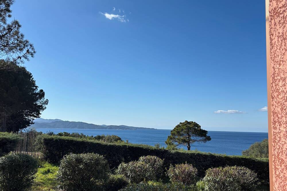 Appartement entier, T2 vue imprenable sur le golfe de Saît Florent in Saint-Florent, Région de Calvi