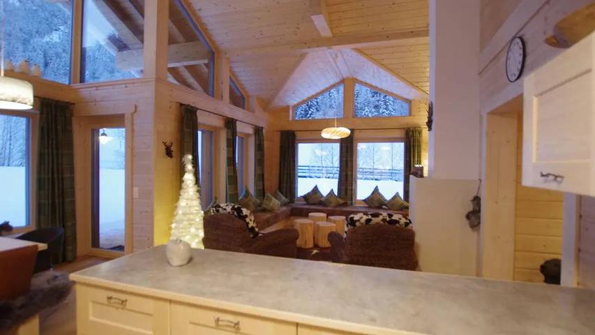 Location de vacances pour 6 personnes, avec terrasse et jardin dans Partenen - 4
