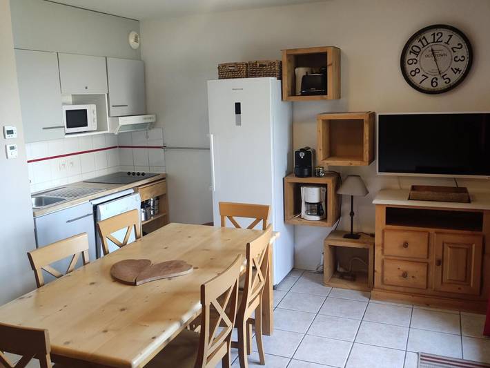 Chalet pour 7 personnes, avec Terrasse ainsi que Piscine et Sauna