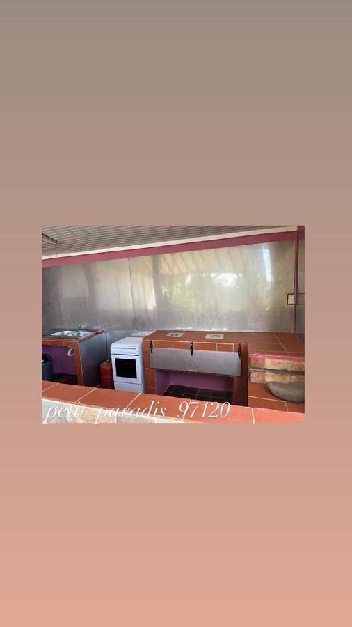 Location de vacances pour 6 personnes, avec piscine ainsi que terrasse et vue à Saint-Claude (Guadeloupe) - 3