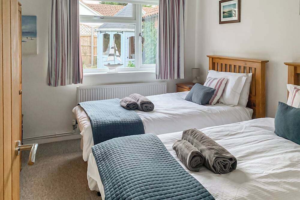 3 bedroom accommodation in Brancaster, near Wells-next-the-Sea in Brancaster, Norfolk Coast