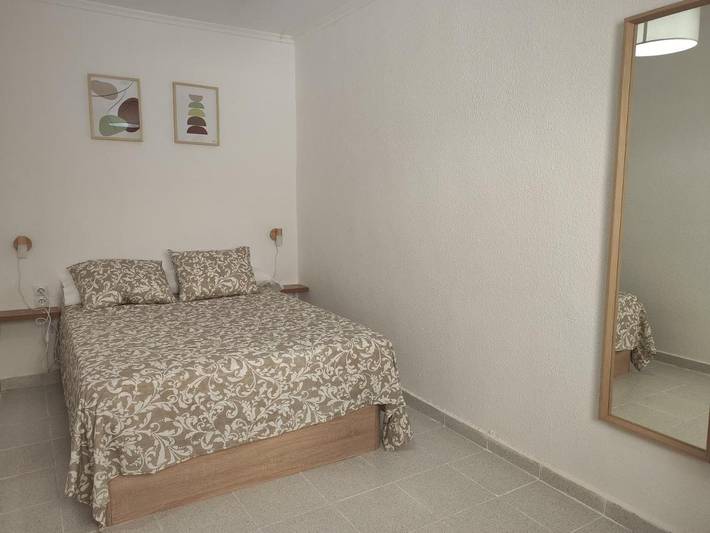 Casa rural para 5 personas, con vistas y terraza en Los Serranos - 3