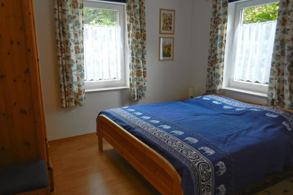 Freistehendes Haus  mit großem Garten und Spielplatz, bis 8P, zur Nordsee 2km in Campen, Krummhörn