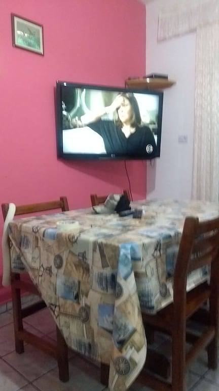 Haus 50 Meter vom Sandstrand von Boiçucanga entfernt neben Gezeiten in São Sebastião, Região Metropolitana do Vale do Paraíba e Litoral Norte