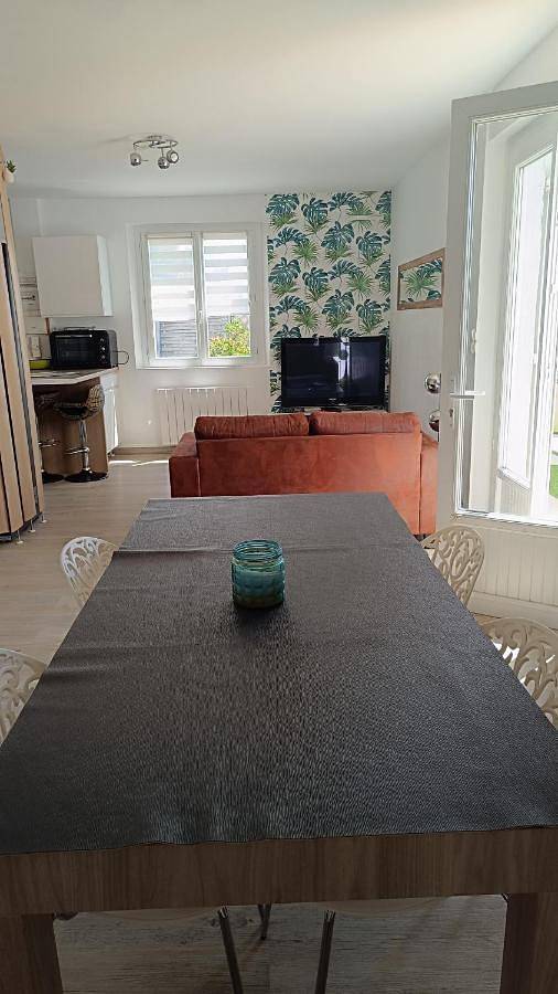 Gîte pour 2 personnes, avec terrasse à Saint-Xandre - 4