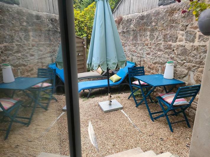 Gîte pour 2 personnes, avec Terrasse ainsi que Jardin et Vue à Guingamp - 3