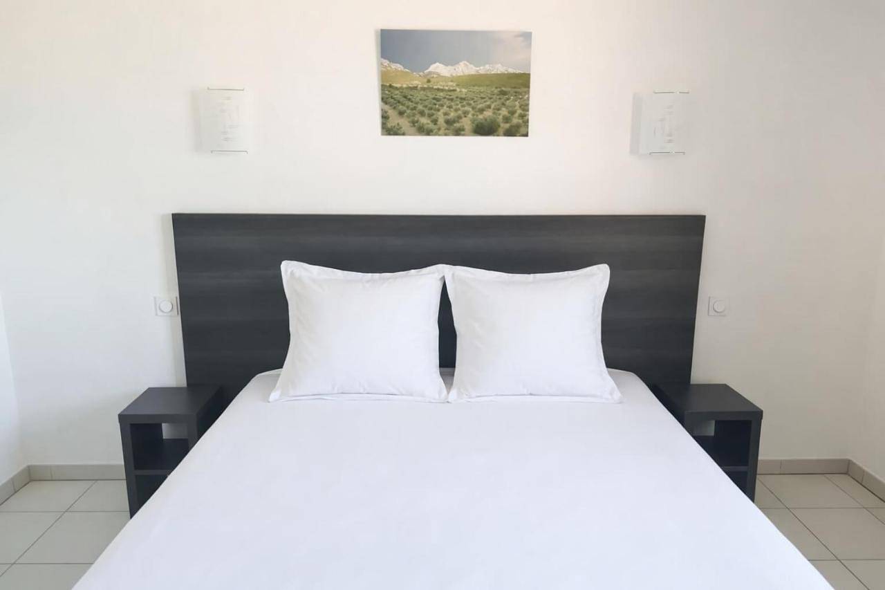 Apparthotel Résidence La Provence in Saint-Mitre-les-Remparts, Côte méditerranéenne (France)