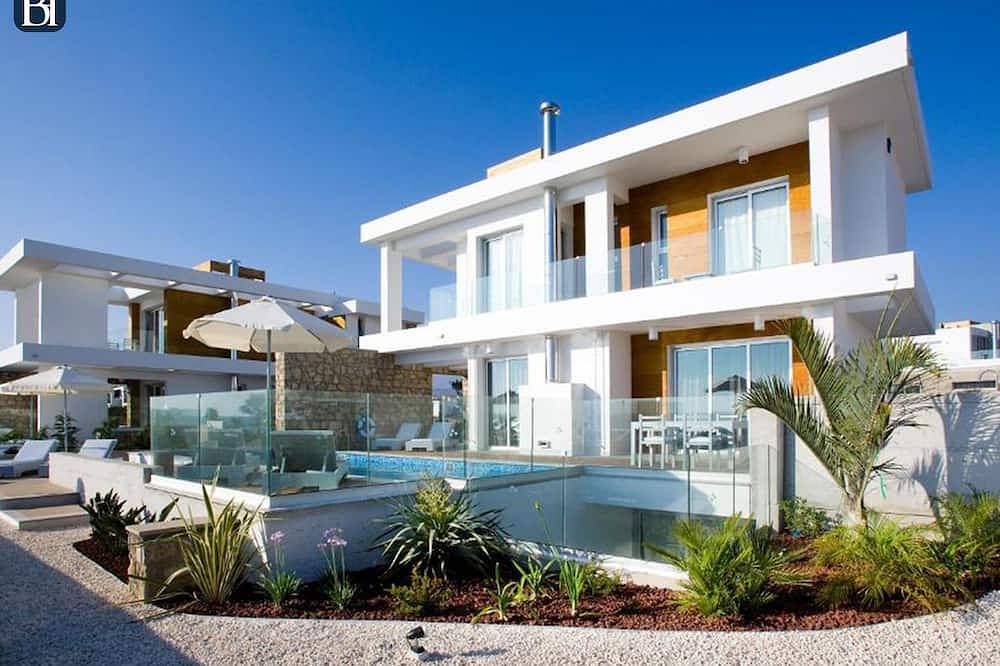 B - Villa Cyprus in Paphos, South Cyprus