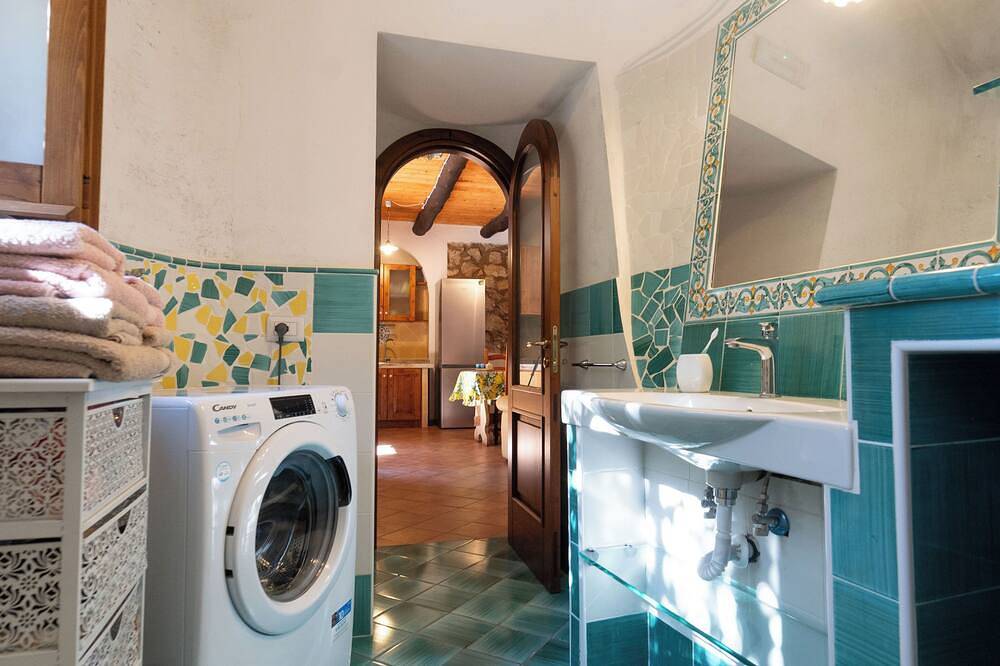 Entire apartment, Casale Gelsi Apt. (Spring)Amalfi Coast in Maiori, Amalfi Coast