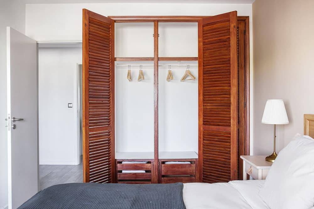 Apartamento inteiro, Blueground | Paço de Arcos, sea view in Paço de Arcos, Costa de Lisboa