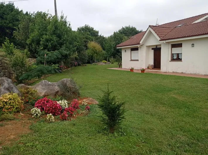 Casa de vacaciones para 6 personas, con vistas y jardín - 1