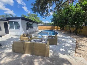 Vacation Home for 10 Guests in Tampa, Tampa Bay, Picture 3