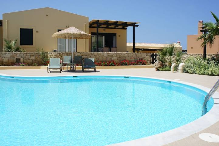 Ferienpark für 4 Personen, mit Terrasse und Garten sowie Pool auf Kreta