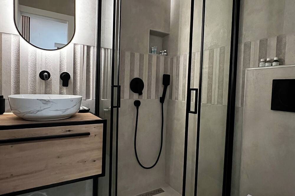 Exclusive Studio with Breakfast included + Private Jacuzzi & Outdoor Kitchen in Hvar City, Hvar