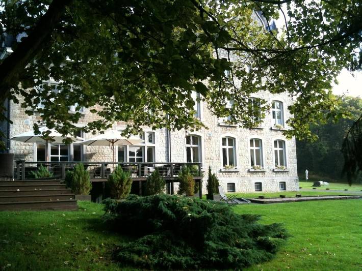 Hôtel pour 3 personnes, avec sauna et jardin, animaux acceptés dans Aye - 2