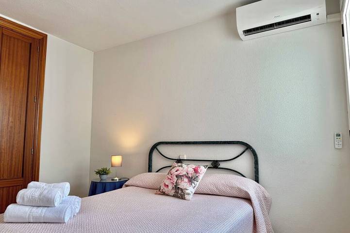 Ganze Wohnung, Penthouse Sierra and River with Ac & Wi-Fi in Candeleda, Valle del Tiétar