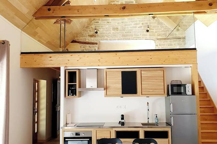 Location de vacances pour 4 personnes, avec Jacuzzi ainsi que Terrasse et Jardin à Gilly-lès-Cîteaux