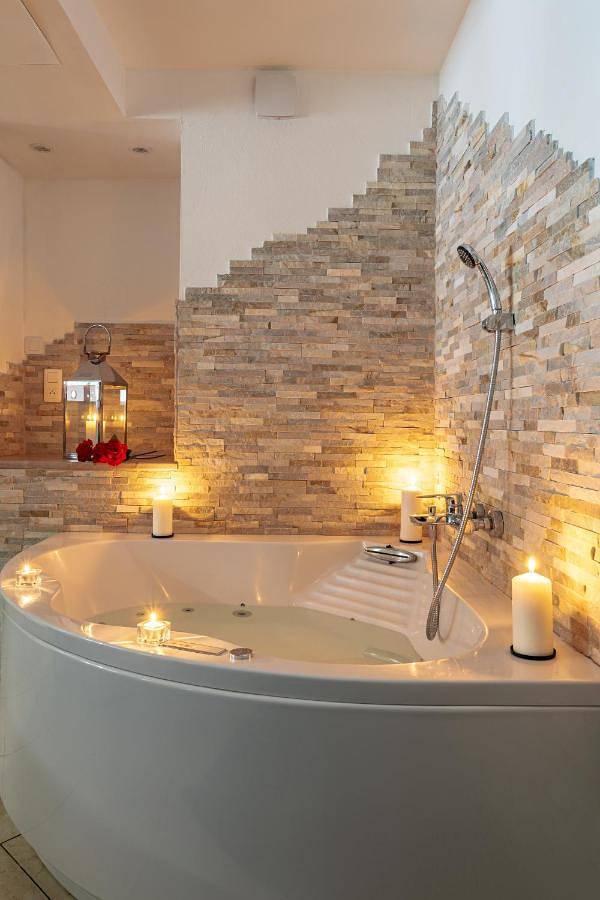 Appartement de vacances pour 2 personnes, avec Jacuzzi à Pontault-Combault