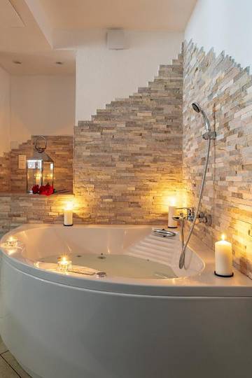 Gîte pour 2 personnes, avec jacuzzi à Pontault-Combault