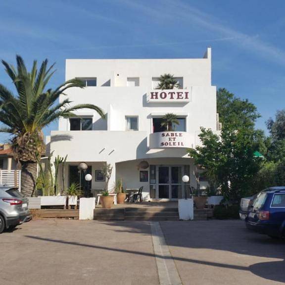 Hôtel pour 2 personnes, avec jacuzzi et jardin, adapté aux familles