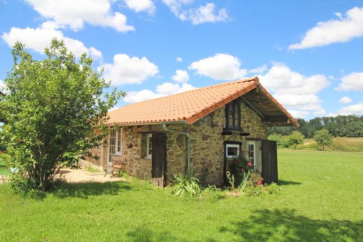 La petite maison in Chéronnac, Parc naturel régional Périgord-Limousin