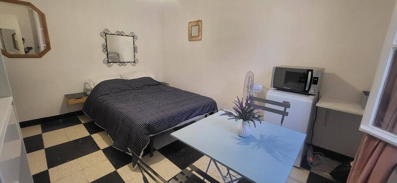 Chambre 1 - avec grande terrasse in Port-la-Nouvelle, Côte méditerranéenne (France)