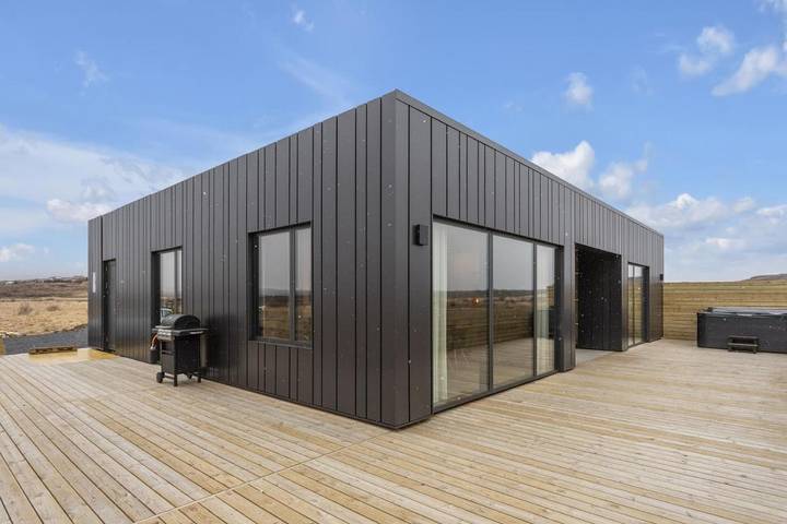 Ferienhaus für 10 Personen, mit Garten und Ausblick in Island