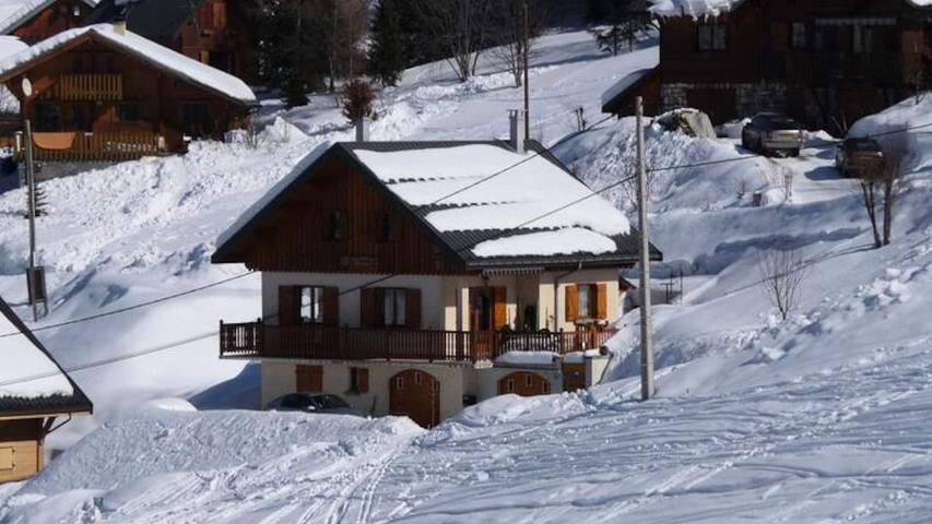 Chalet pour 9 personnes, avec jardin à Albiez-Montrond - 4