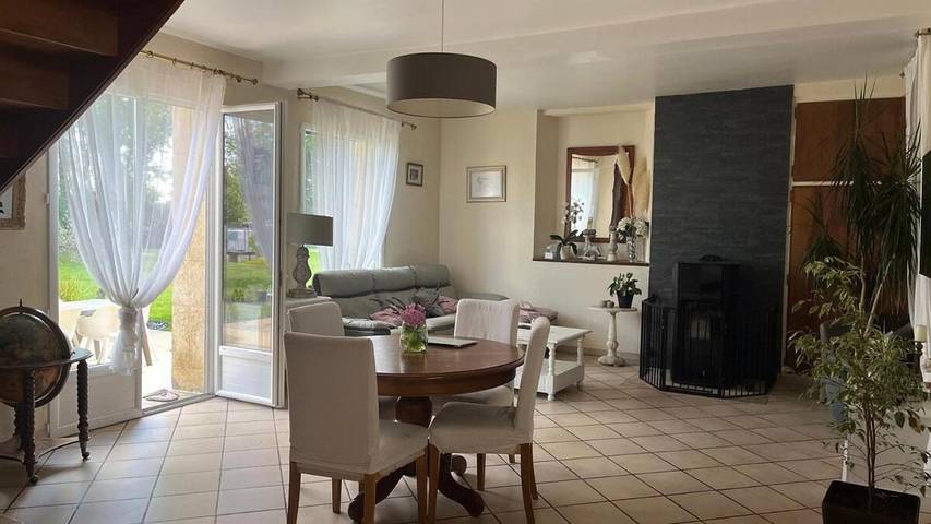 Location de vacances pour 8 personnes, avec jardin et jacuzzi, animaux acceptés dans Bœurs-en-Othe - 3