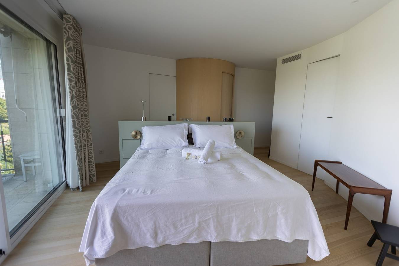Appartement entier, Le Rooftop Eiffel & La Défense - Welkeys in Neuilly-sur-Seine, Hauts-de-Seine