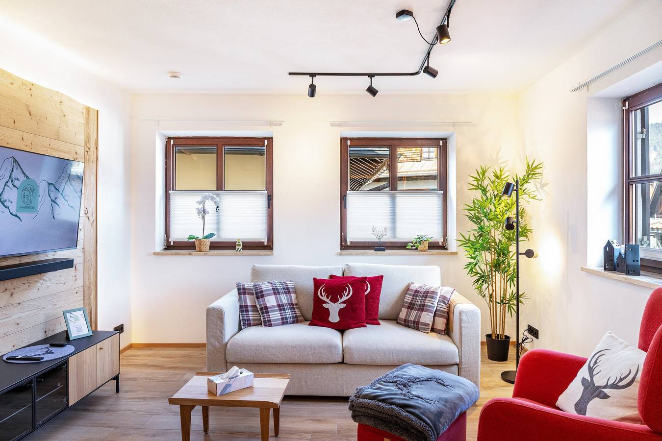 Ganze Wohnung, Ammerstube - Alpine Design-Ferienwohnung zentral in Oberammergau in Oberammergau, Bayerische Alpen