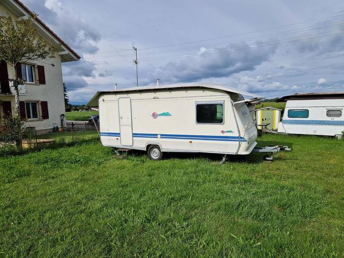 Camping pour 4 personnes, avec Jardin et Piscine