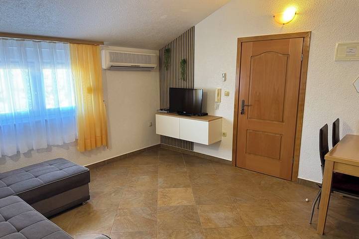 Ganze Wohnung, Ferienwohnungen Maca - Zablaće in Sibenik, Šibenik-Knin
