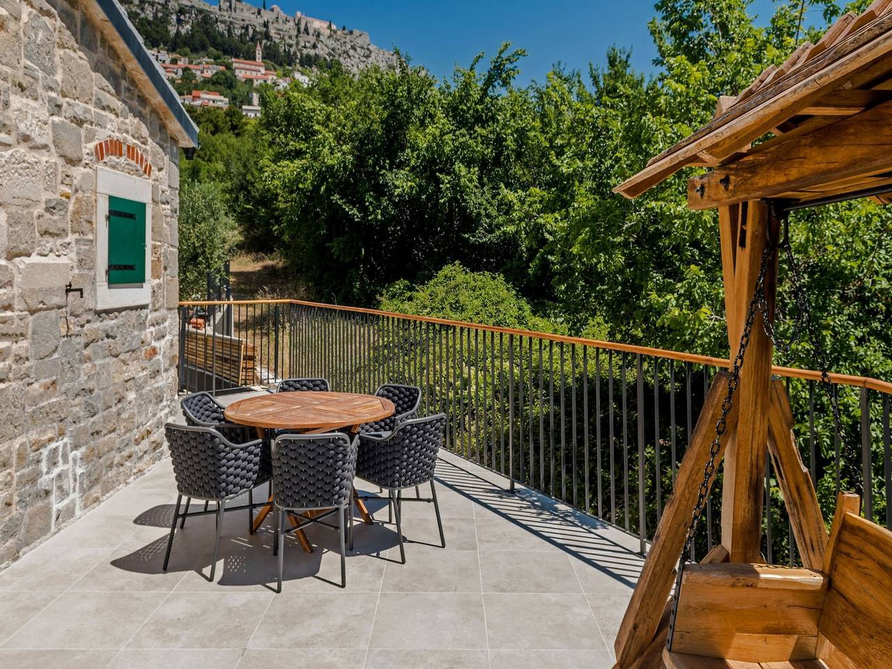 Villa Manda Korina - Three-Bedroom Villa with Private Pool in Klis, Split-Dalmatien