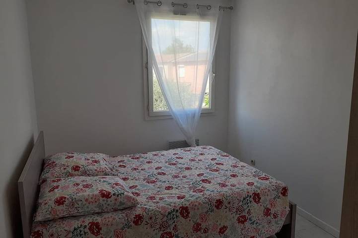 Location de vacances pour 8 personnes, avec terrasse et jardin à La Crau - 2