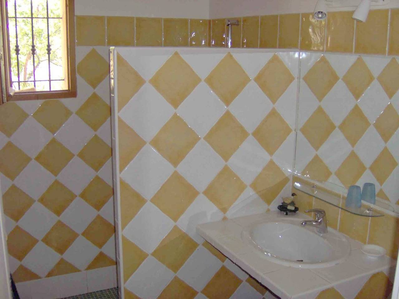Chambre d'hôtes Genêts et Lavande - Chambre in Valensole, Parc naturel régional du Verdon