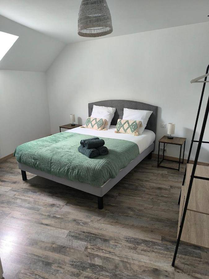 Location de vacances pour 4 personnes, avec vue et terrasse à Chavot-Courcourt - 4