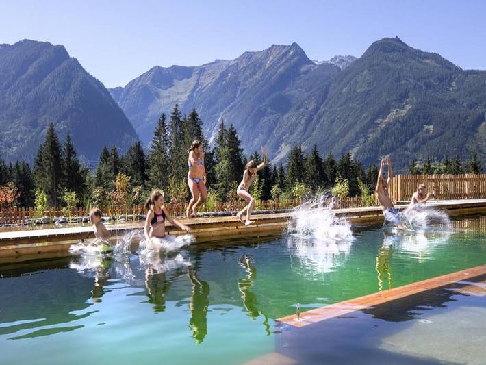 Villa mit pool für 8 Personen, mit Balkon/Terrasse und Pool sowie Sauna in Österreich - 4