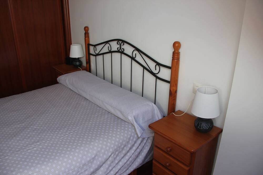 Entire apartment, Central apartment in Miño. in Miño, Galician Coast