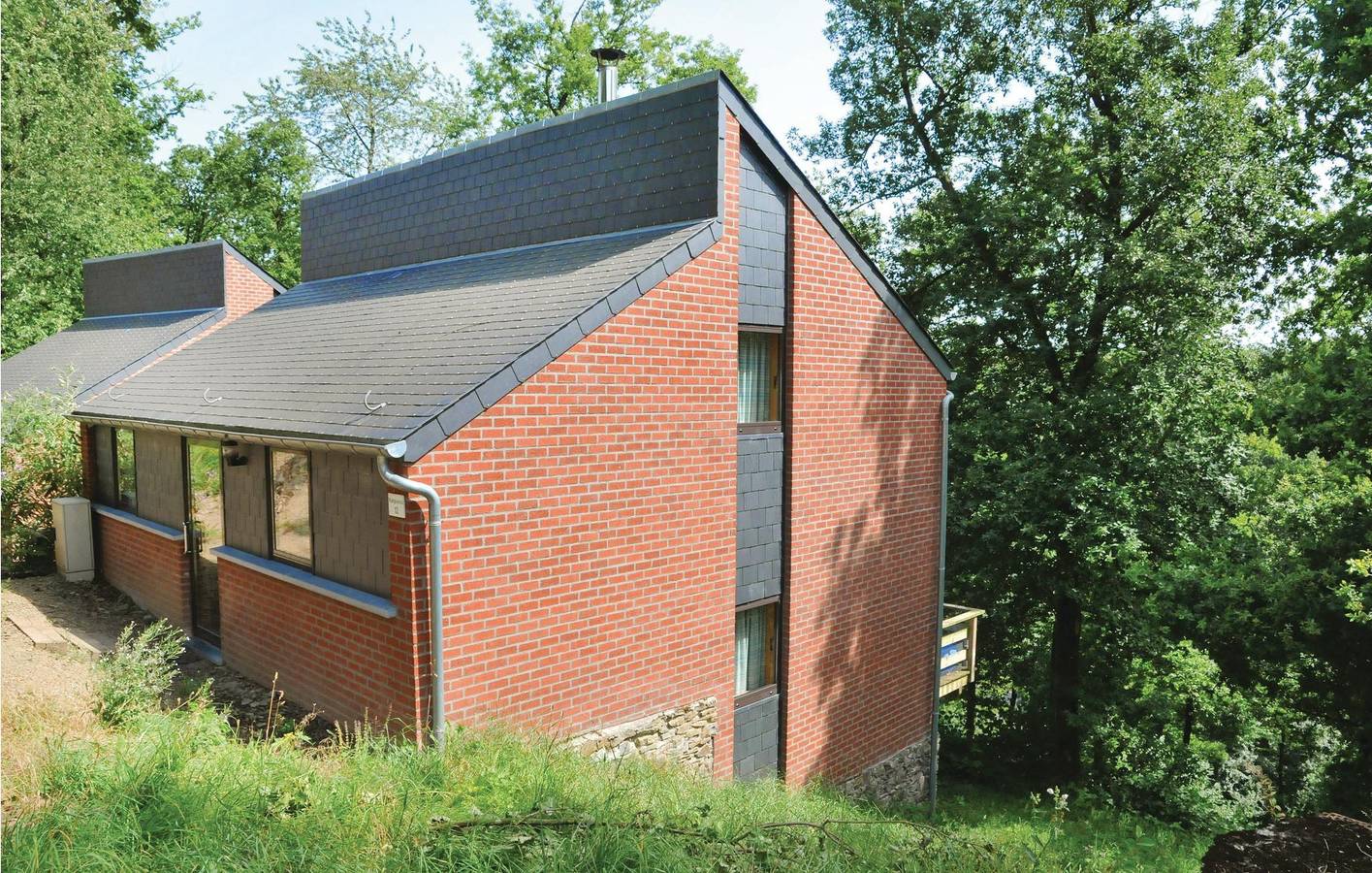 Ferienhaus für 8 Personen mit Terrasse in Hastière, Region Namur